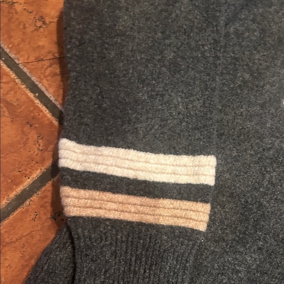 Lou & Grey Après Expert Sweater in Black and Tan - Picture 5 of 9